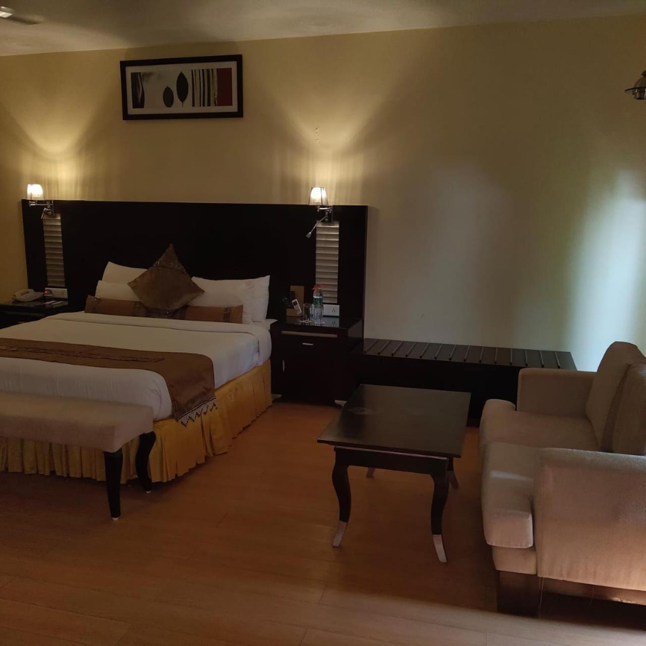เดอะ เรด เมเปิล มาชาล Hotel อินดอร์ ภายนอก รูปภาพ
