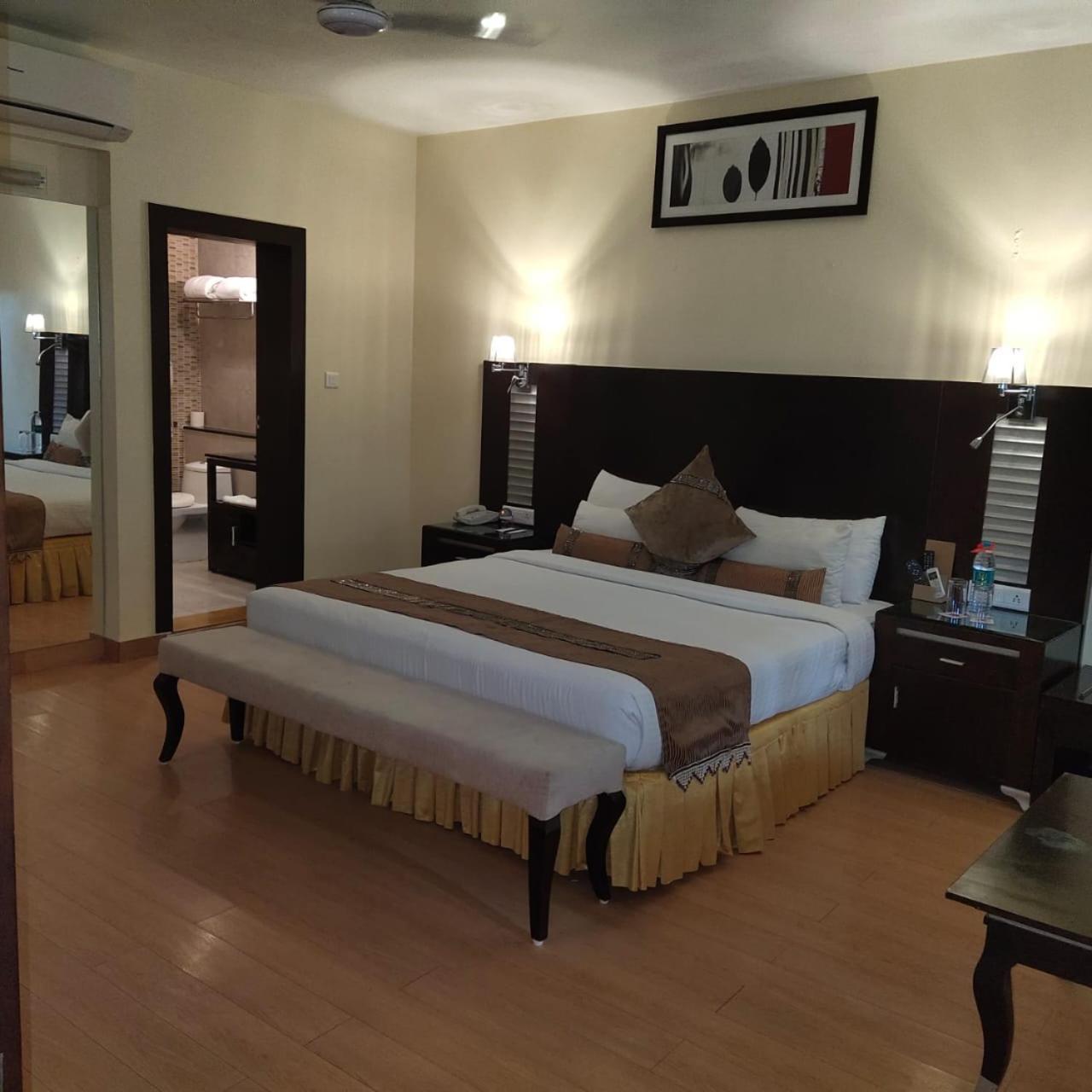 เดอะ เรด เมเปิล มาชาล Hotel อินดอร์ ภายนอก รูปภาพ