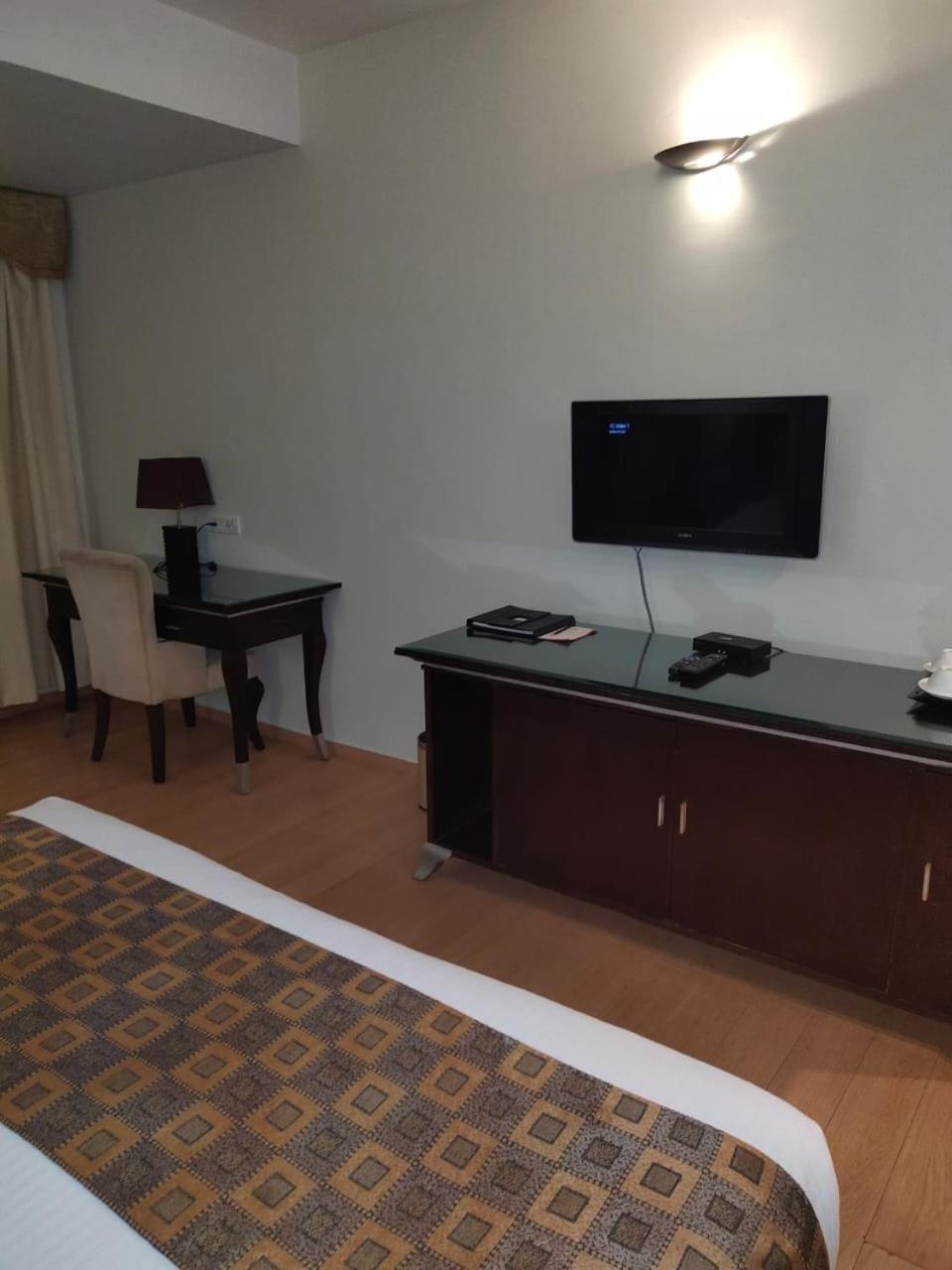 เดอะ เรด เมเปิล มาชาล Hotel อินดอร์ ภายนอก รูปภาพ