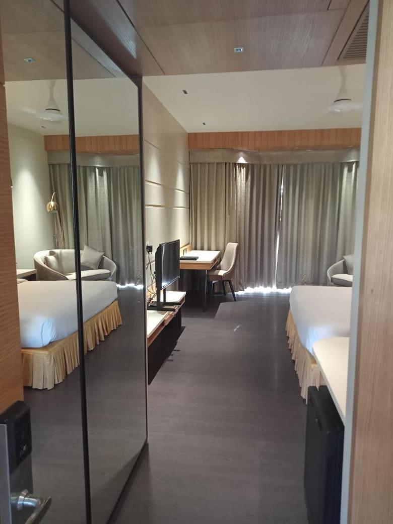 เดอะ เรด เมเปิล มาชาล Hotel อินดอร์ ภายนอก รูปภาพ